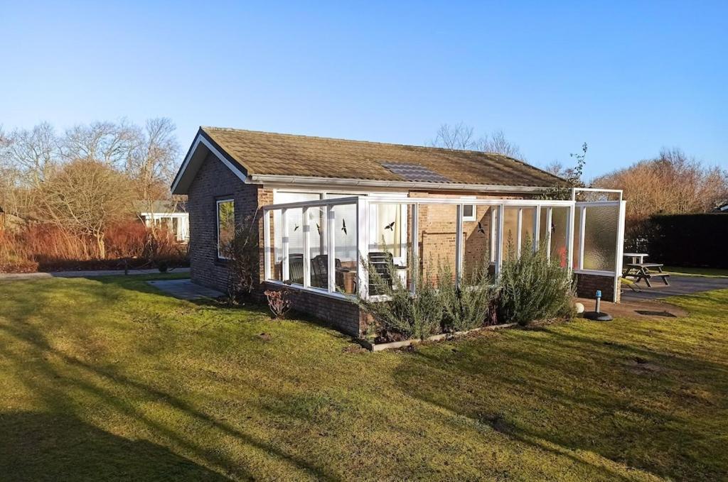 Vakantiehuis Hollum Ameland Dichtbij Strand En Met Ruime Tuin - Ameland39 Nl Bagian luar foto