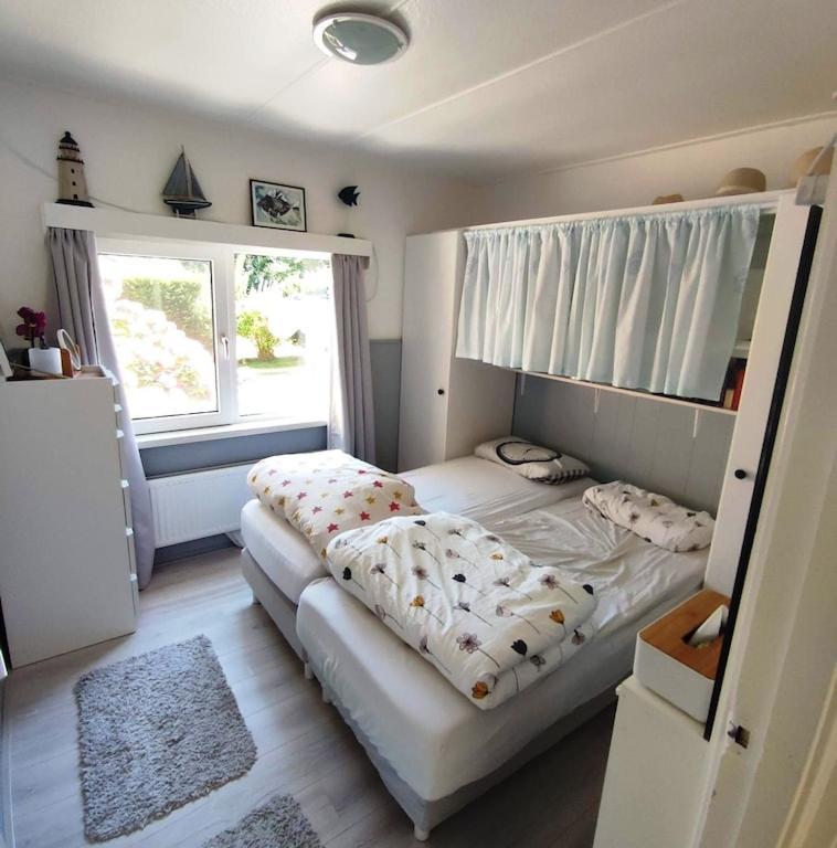 Vakantiehuis Hollum Ameland Dichtbij Strand En Met Ruime Tuin - Ameland39 Nl Bagian luar foto